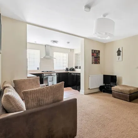 Image 2 - Derby, DE1 3BH, United Kingdom - Apartment for rent