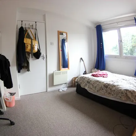 Rent this 1 bed room on Harmon House in Bowditch, London