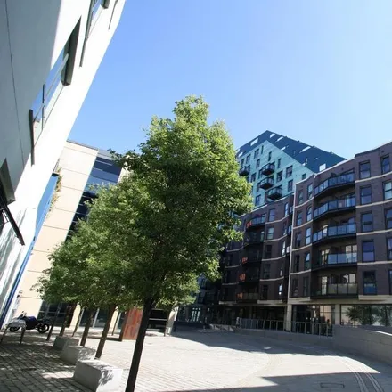 Rent this 1 bed apartment on One Brewery Wharf in Bowman Lane, Leeds