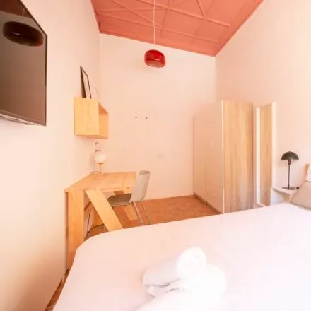 Rent this 3 bed room on Carrer d'Homer in 08001 Barcelona, Spain