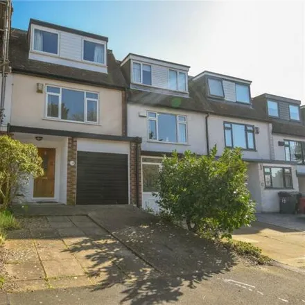 Buy this 3 bed townhouse on Ringwood in Oxton, CH43 2LY