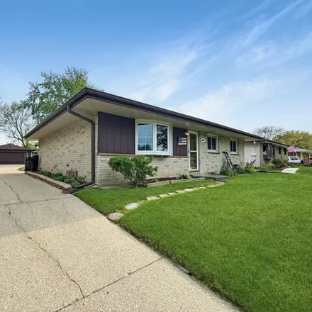 Buy this 3 bed house on 1417 West Wanda Avenue in Milwaukee, WI 53221