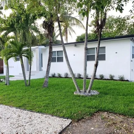 Image 6 - 345 Northeast 163rd Street, Miami-Dade County, FL 33162, USA - House for sale