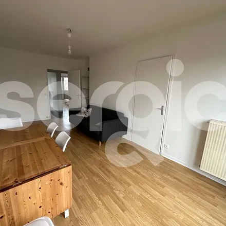 Rent this 3 bed apartment on 02 Rue de Lambersart in 59350 Saint-André-lez-Lille, France