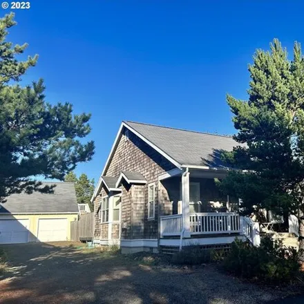 Buy this 2 bed house on 185 Oceanview Street in Depoe Bay, Lincoln Beach