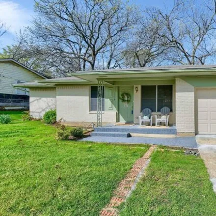 Buy this 3 bed house on 1114 Ridgewood Rd in Denison, Texas