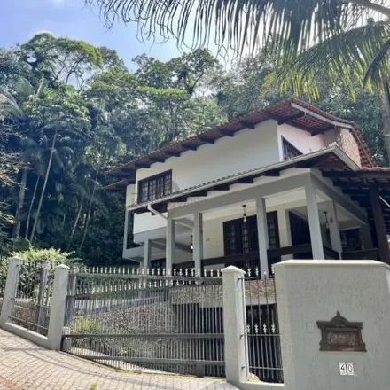 Rent this 2 bed house on Rua Alvin Vogelsanger 40 in América, Joinville - SC