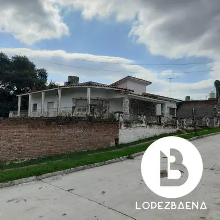 Buy this 4 bed house on Beneficios IV in Vélez Sarsfield, Centro