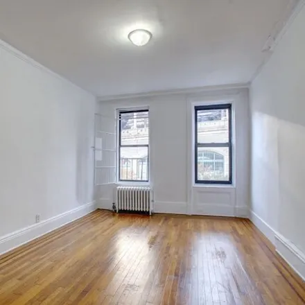 Rent this 2 bed apartment on 410 East 59th Street in New York, NY 10022