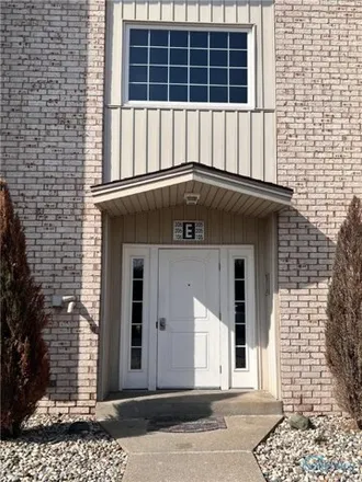 Buy this 2 bed condo on 6624 Salisbury Road in Lucas County, OH 43537