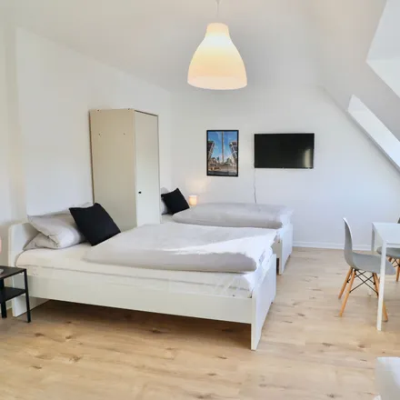 Rent this 5 bed apartment on Schalker Straße 192 in 45881 Gelsenkirchen, Germany