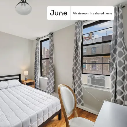 Image 2 - 205 West 109th Street - Room for rent