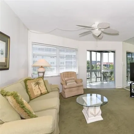 Image 3 - 1324 North Portofino Drive, Siesta Key, FL 34242, USA - Condo for rent