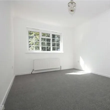 Image 6 - Netherhall Gardens, Bournemouth, BH4 9EL, United Kingdom - Townhouse for sale