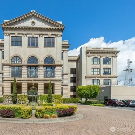 Buy this 1 bed condo on Queen Anne High School in 201 Galer Street, Seattle