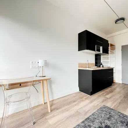 Rent this 1 bed apartment on 257 Cours de l'Argonne in 33000 Bordeaux, France