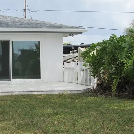 Image 7 - 541 20th Avenue North, Indian Rocks Beach, Pinellas County, FL 33785, USA - House for rent
