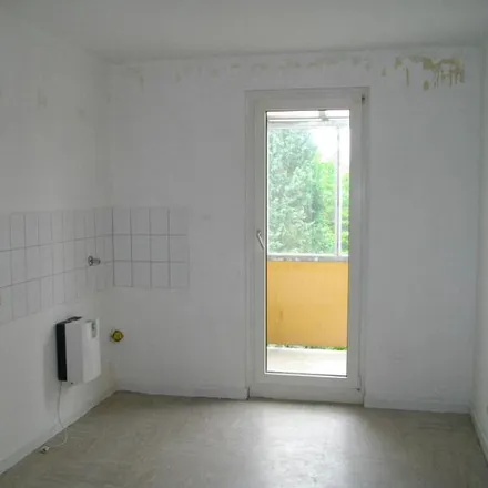 Rent this 2 bed apartment on Dohler Straße 95 in 41238 Mönchengladbach, Germany