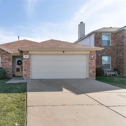 Buy this 3 bed house on 1001 Cedarbrook Drive in Grand Prairie, TX 75052