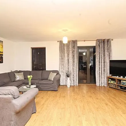 Rent this 4 bed townhouse on The Mall in The Mall Millard Terrace, London