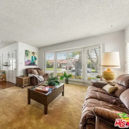Image 4 - 5323 Janisann Avenue, Culver City, CA 90230, USA - House for sale