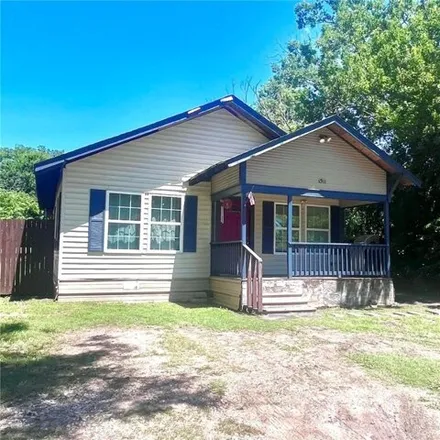 Buy this 3 bed house on 1511 Gurley Ave in Waco, Texas