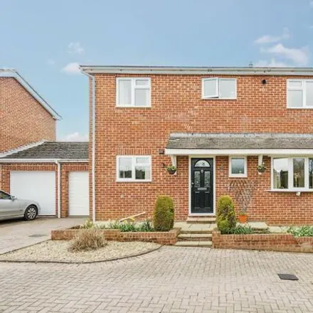 Buy this 4 bed house on Longfellow Road in Browning Road, Banbury