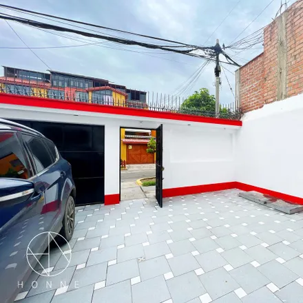 Buy this studio house on Calle Karamanduka in Chorrillos, Lima Metropolitan Area 15064