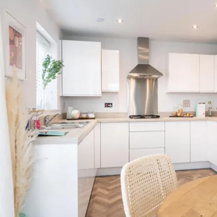 Image 3 - Rejuvinate Beauty, New Road, Parley Cross, BH22 8EB, United Kingdom - Townhouse for sale