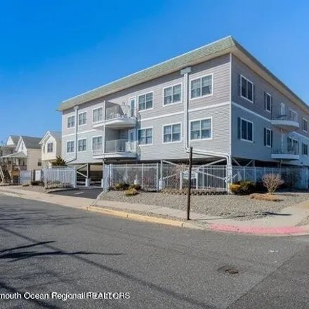 Buy this 2 bed condo on 206 Webster Avenue in Seaside Heights, NJ 08751