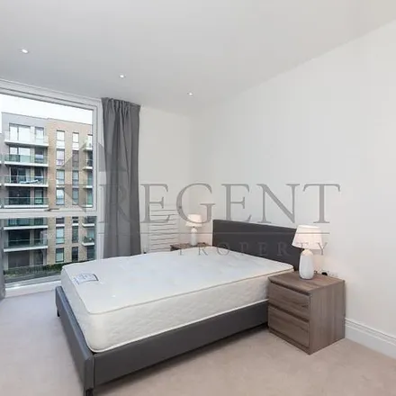 Image 4 - Hamond Court, Sury Basin, London, KT2 5NZ, United Kingdom - Apartment for rent