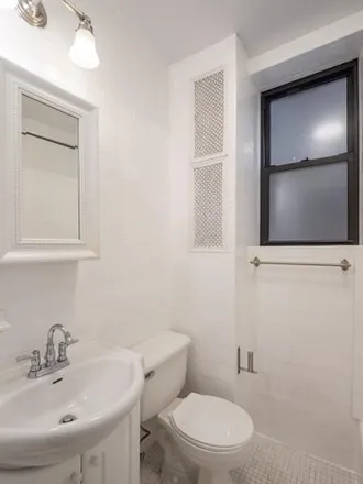 Image 7 - 352 West 18th Street, New York, NY 10011, USA - House for rent