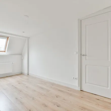 Rent this 1 bed apartment on Quellijnstraat 74A in 1072 XW Amsterdam, Netherlands