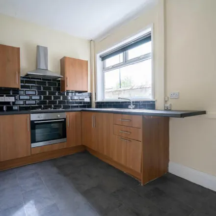 Image 5 - Houghton Road, Hetton-le-Hole, DH5 9PJ, United Kingdom - Townhouse for rent