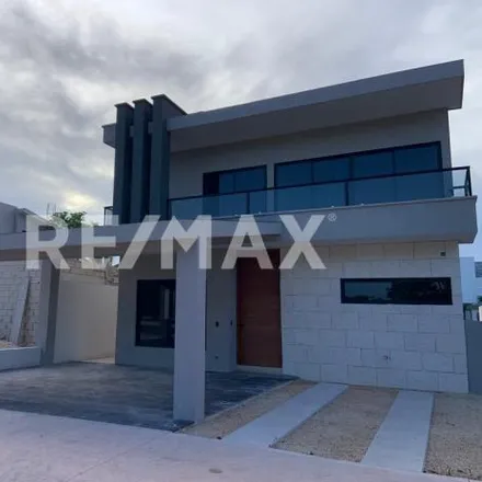 Buy this 4 bed house on Boulevard Luis Donaldo Colosio in 77569 Alfredo V. Bonfil, ROO