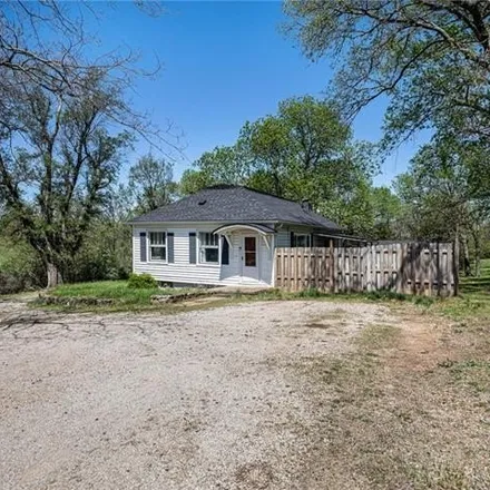 Image 4 - 1922 Parker Avenue, Osawatomie, Miami County, KS 66064, USA - House for sale