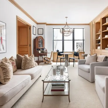 Image 3 - 53 East 58th Street, New York, NY 10022, USA - Apartment for sale