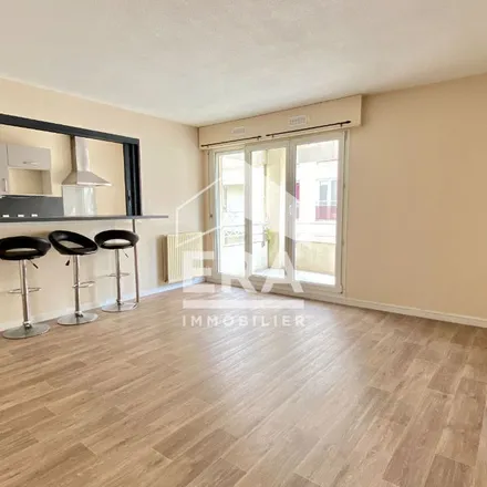 Image 2 - 43 Avenue du Château d'Este, 64140 Billère, France - Apartment for rent