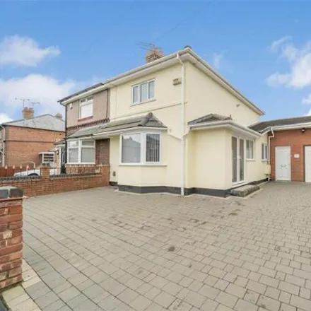 Buy this 2 bed duplex on The Boulevard in Ellesmere Port, CH65 7DZ