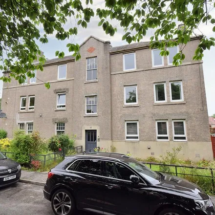 Rent this 2 bed apartment on Warriston Road in City of Edinburgh, EH7 4QZ