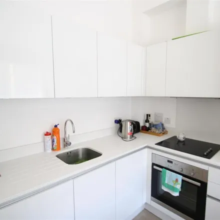 Image 2 - Clyde Square, London, E14 7TD, United Kingdom - Apartment for rent