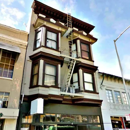 Rent this 1 bed apartment on Bay Wheels in Folsom Street, San Francisco