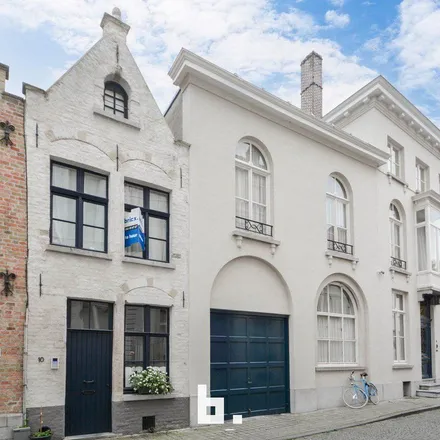 Rent this 2 bed apartment on Geerwijnstraat 12 in 8000 Bruges, Belgium