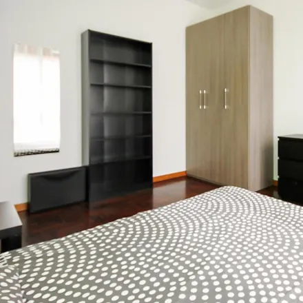 Rent this 5 bed room on Panda bazar in Via Giovanni Pastorelli 19, 20143 Milan MI