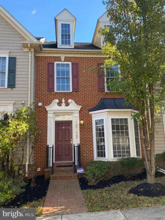 Rent this 3 bed townhouse on 12042 Chestnut Glen Road in Clarksburg, MD 20871