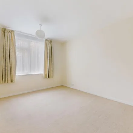 Rent this 2 bed apartment on Grosvenor Hill in London, SW19 4RU