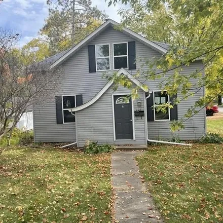 Buy this 4 bed house on 700 East Blodgett Street in Marshfield, WI 54449
