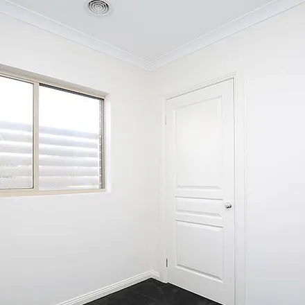 Image 4 - Shepley Oval, Langhorne Street, Dandenong VIC 3175, Australia - Apartment for rent