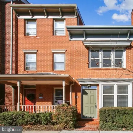 Rent this 3 bed townhouse on 530 North West Street in Alexandria, VA 22314