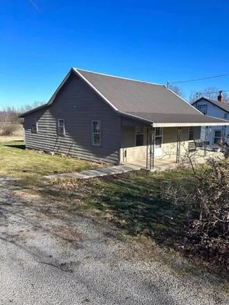 Image 2 - 550 East Cumberland Avenue, Jamestown, Russell County, KY 42629, USA - House for sale